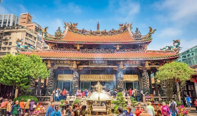 Longshan Temple in Taipei